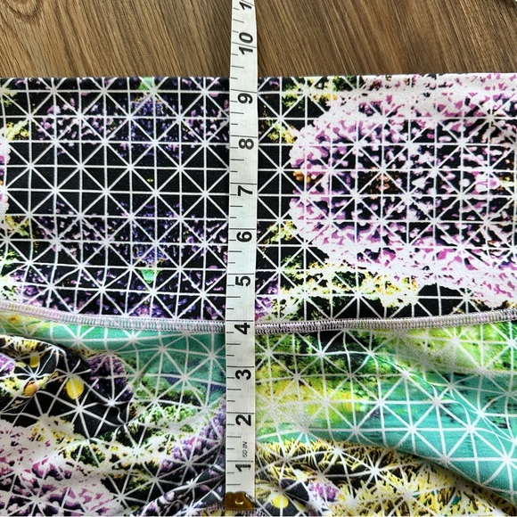 Lululemon Wunder Under Crop II Full-On Luon Roll Down Paradise Grid SZ 6* 22” - Picture 6 of 9